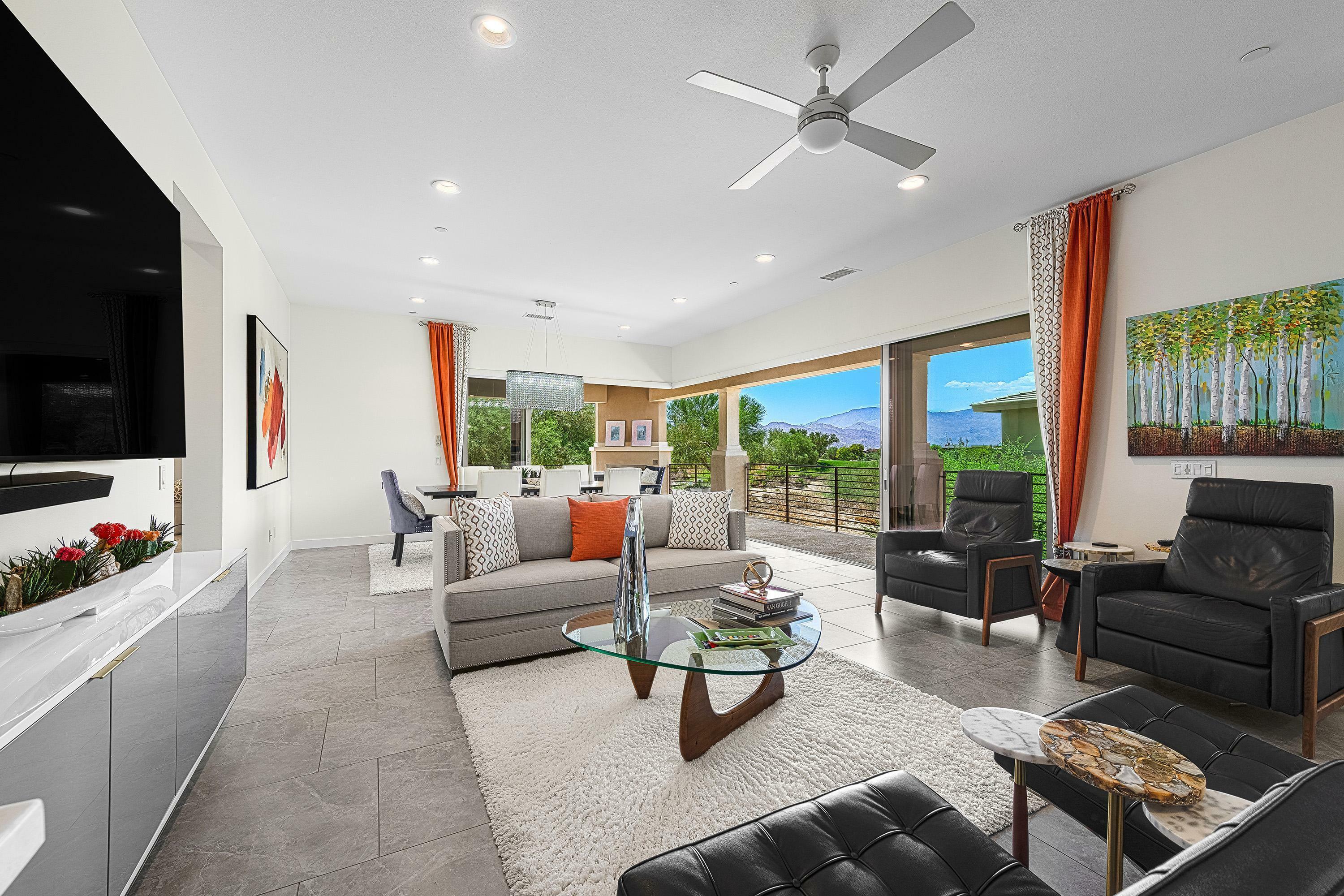 Property Photo: 1004 Retreat Circle CA 92260