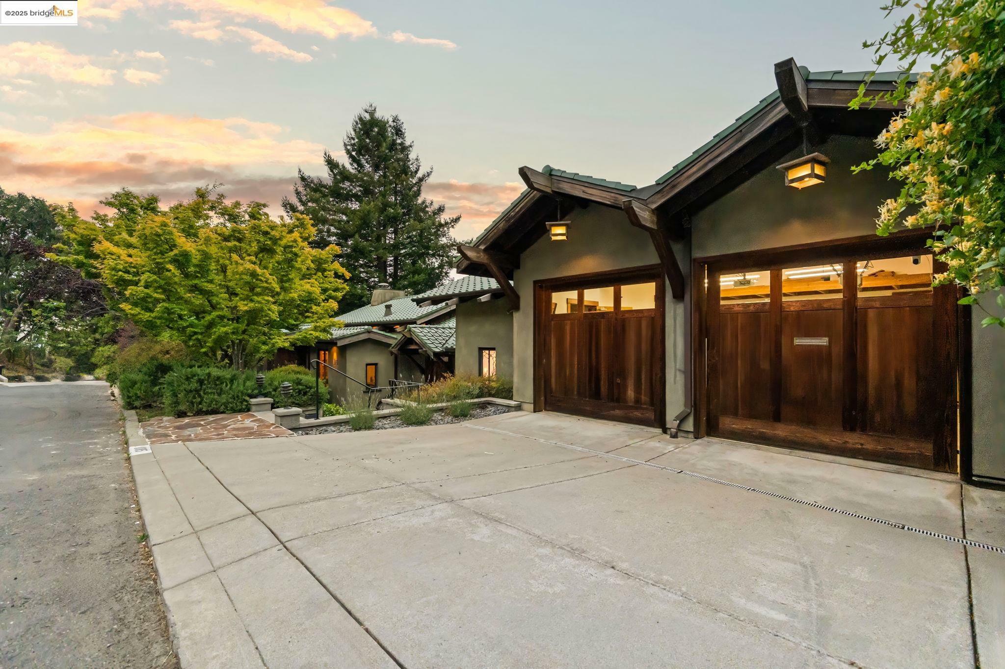 Property Photo: 105 Vicente Rd CA 94705