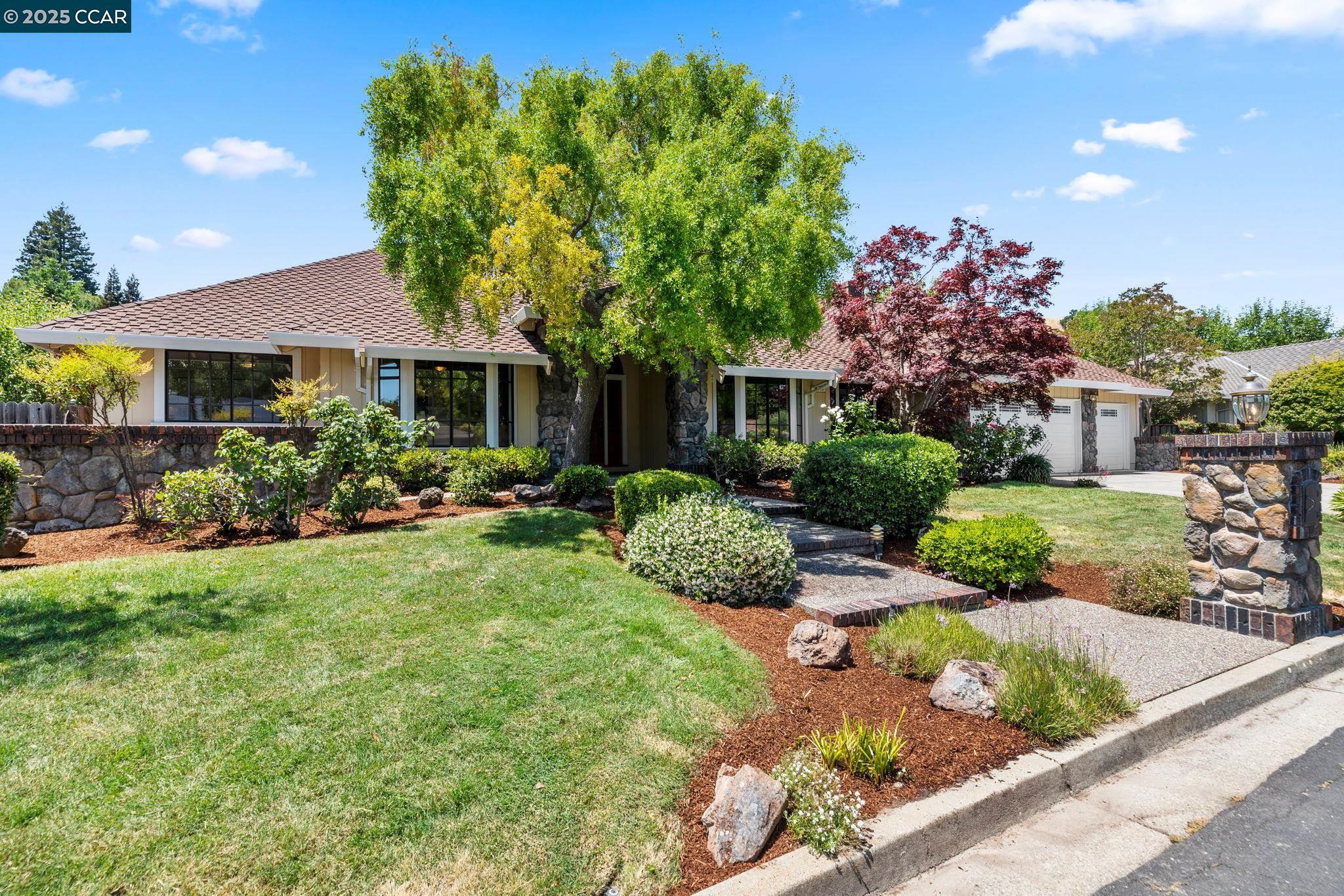 Property Photo:  109 Bria Ct  CA 94597 