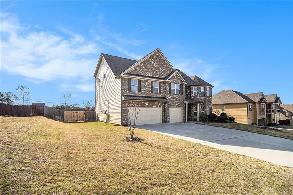 Property Photo: 3621 Guinevere Trace GA 30135