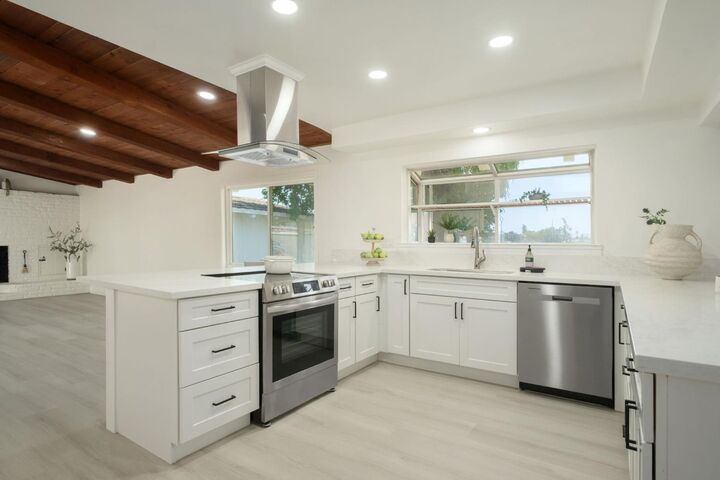 5610 N Arthur Avenue  Fresno CA 93711 photo