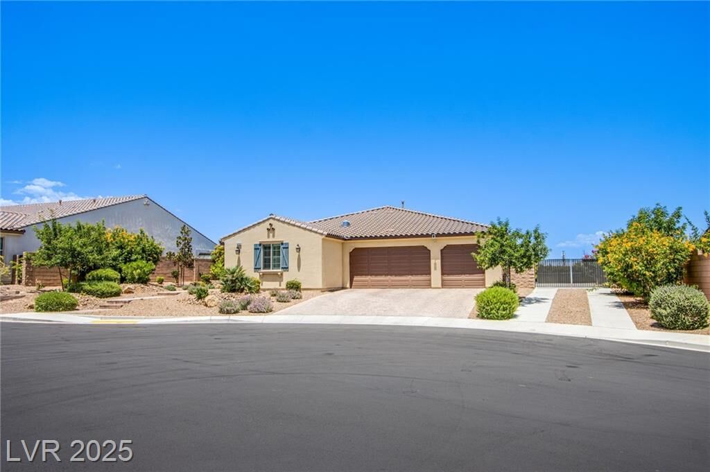 Property Photo:  8298 West Agate Avenue  NV 89113 
