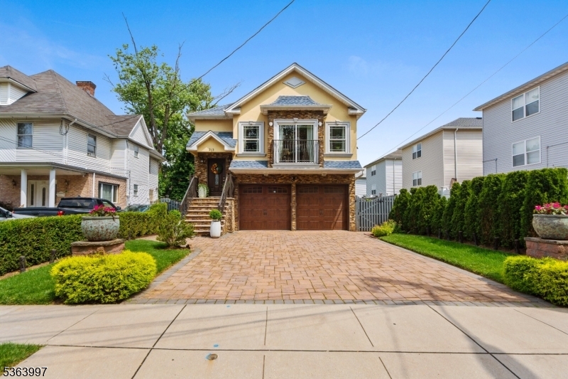 Property Photo: 213 Edgar Pl NJ 07202