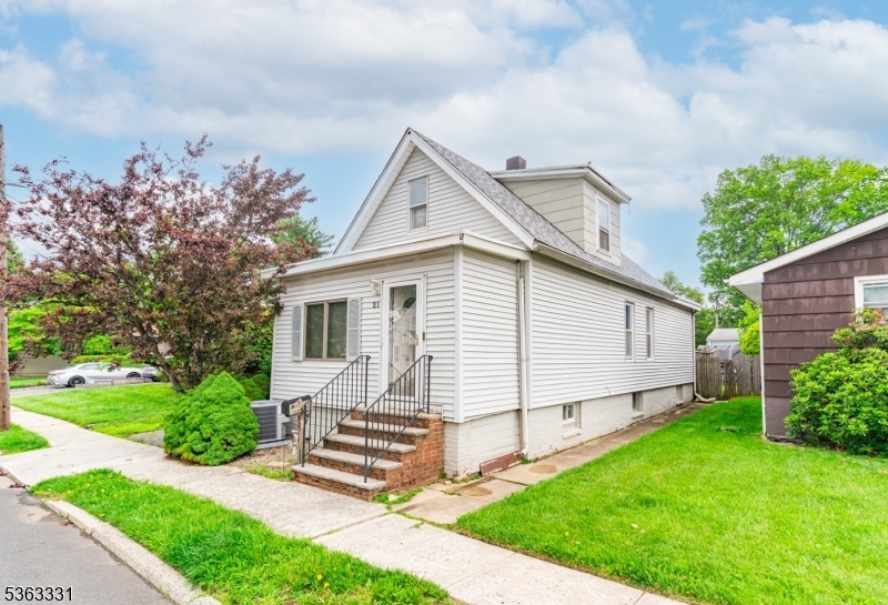 Property Photo: 21 Suydam Ave NJ 08817