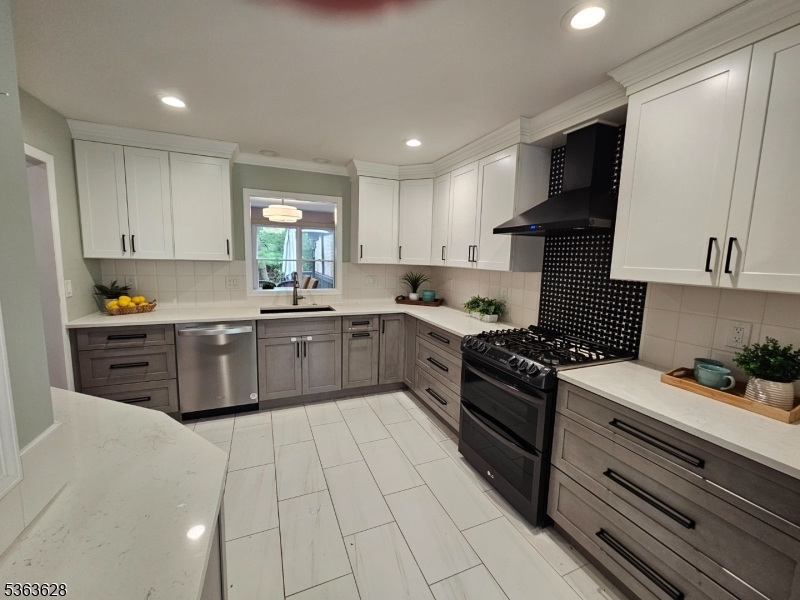 22 Flemming Dr  Hillsborough Twp. NJ 08844 photo