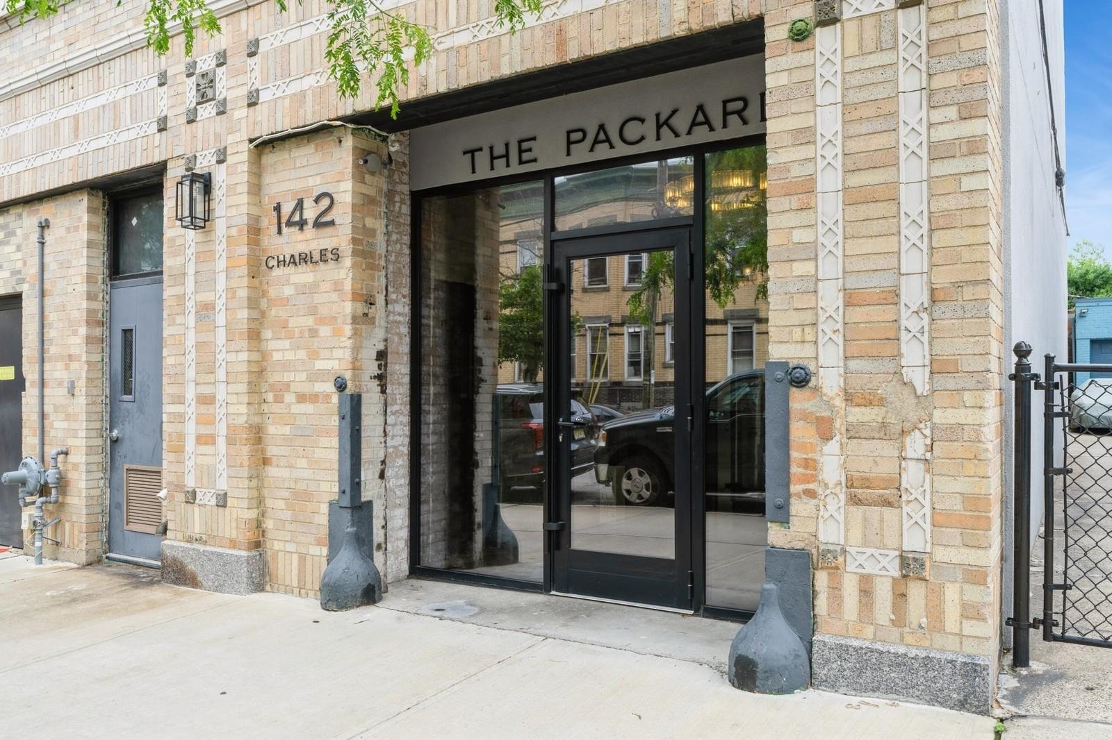 Property Photo:  142 Charles St 301  NJ 07307 