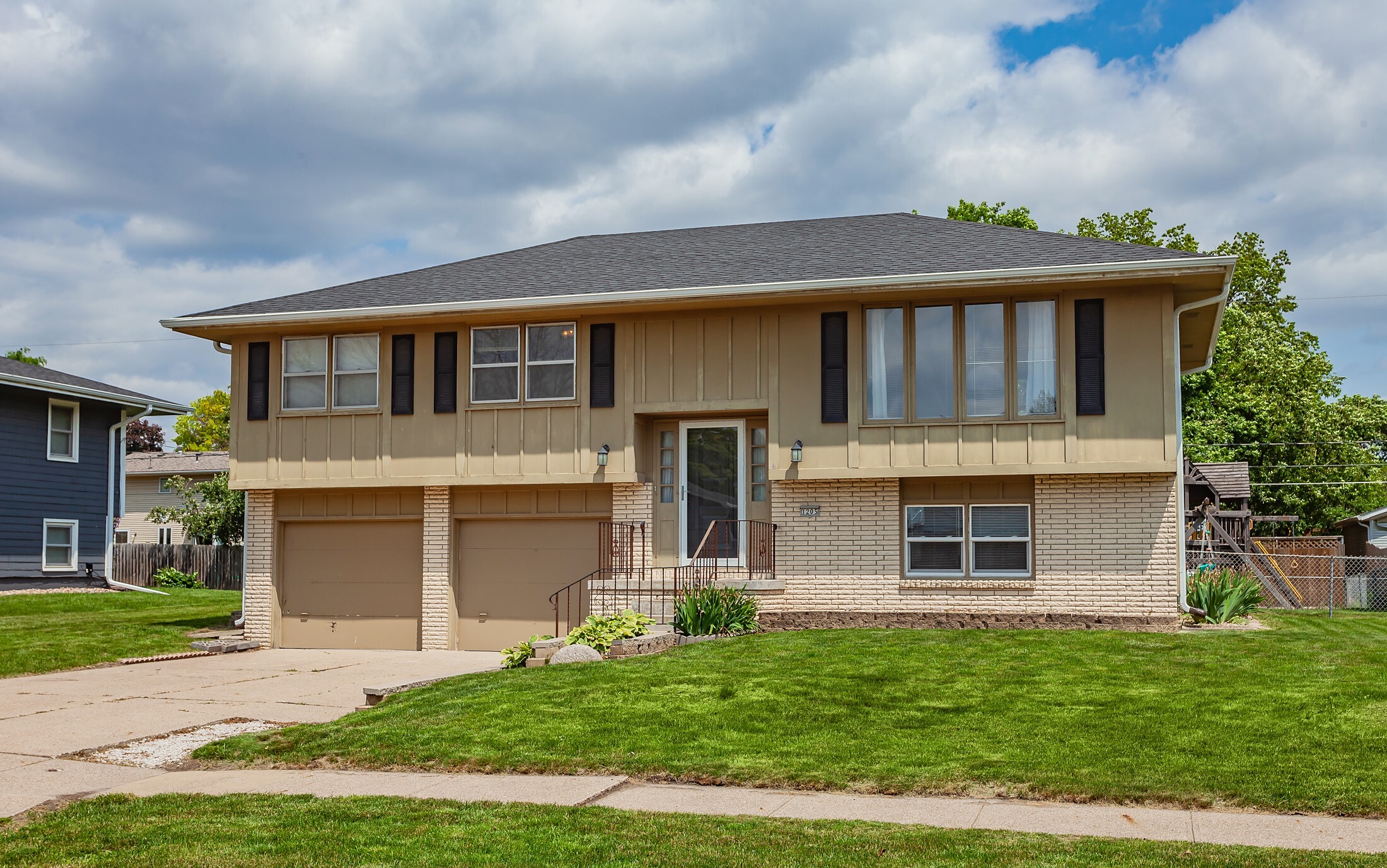 1205 SE Bel Aire Road  Ankeny IA 50021 photo