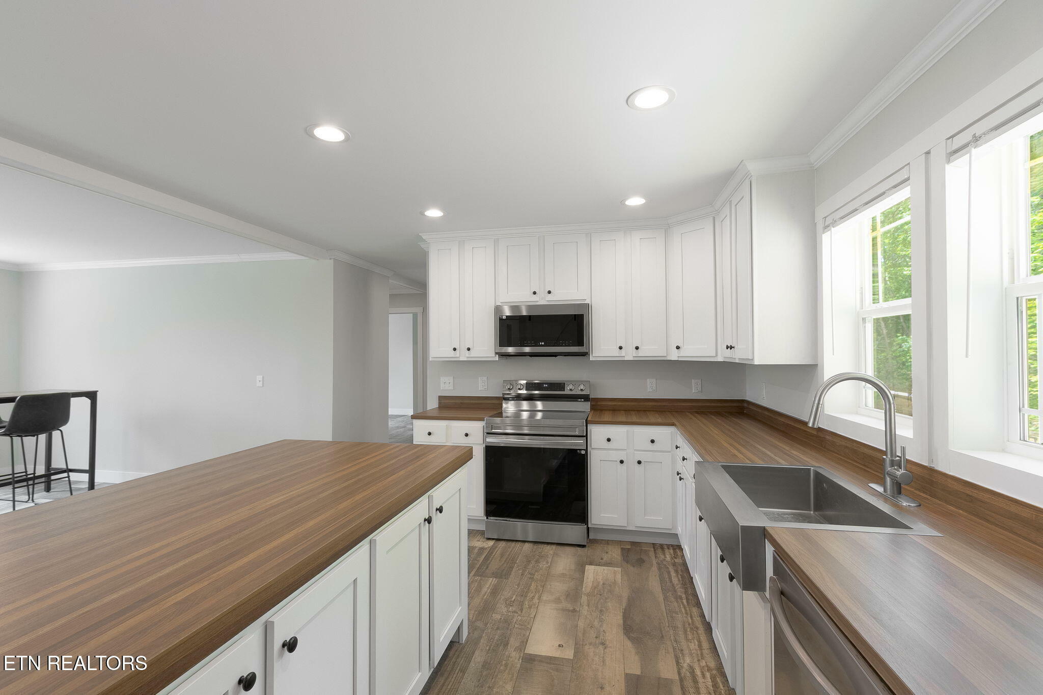 Property Photo: 1530 Alpine Drive TN 37876