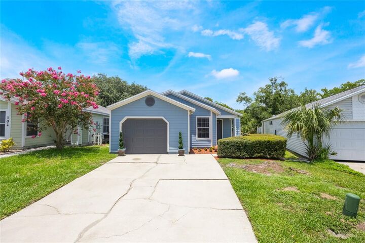 Property Photo:  104 Yorktown Place  FL 32771 