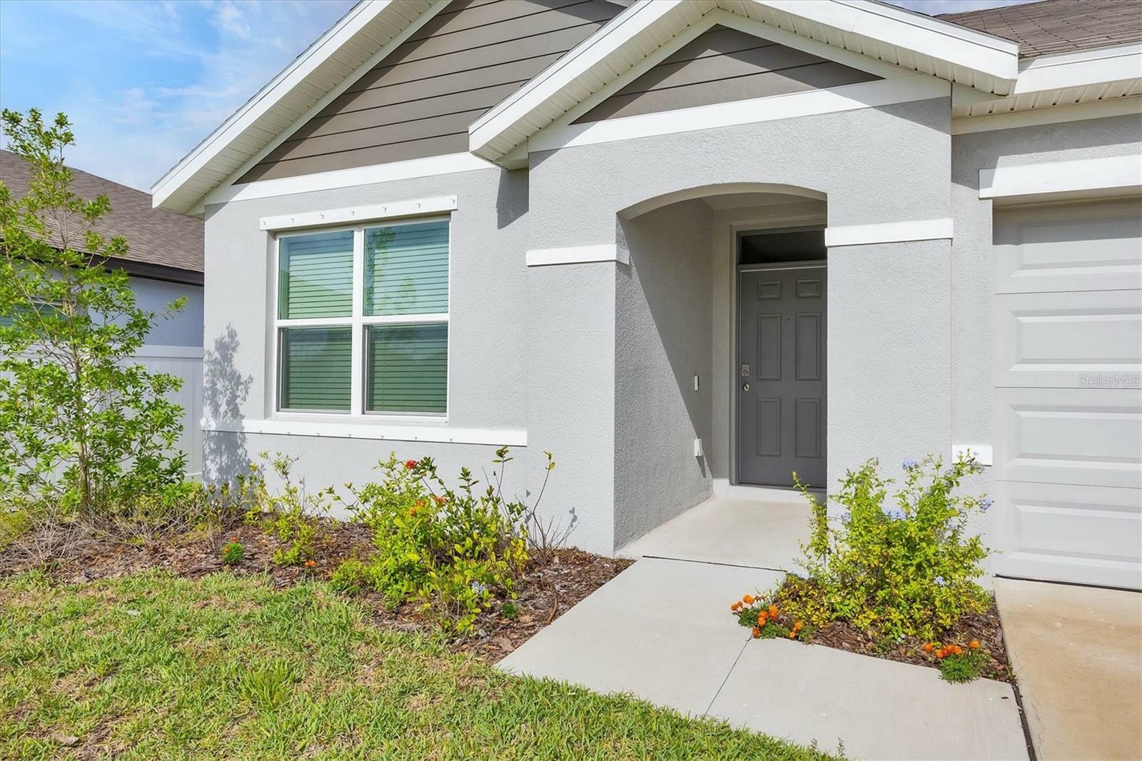 Property Photo: 2105 Grand Flora Trail FL 34208