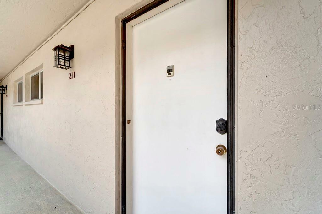 Property Photo: 2763 Woodgate Lane 211 FL 34231