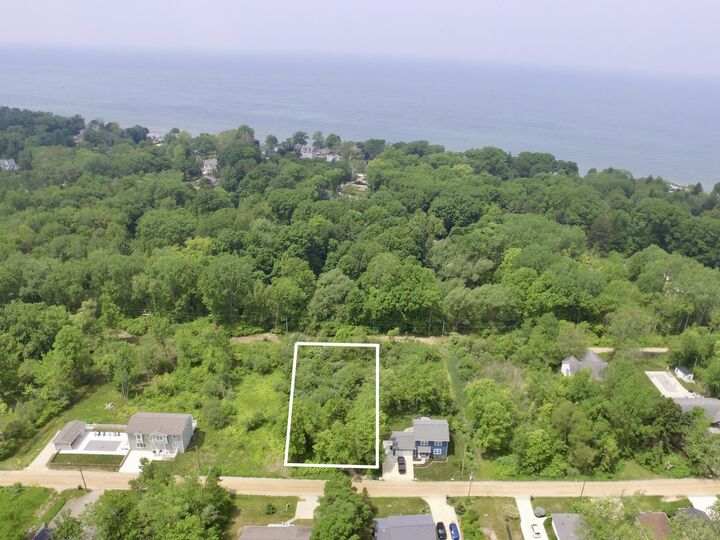 80 Pershing Avenue  South Haven MI 49090 photo