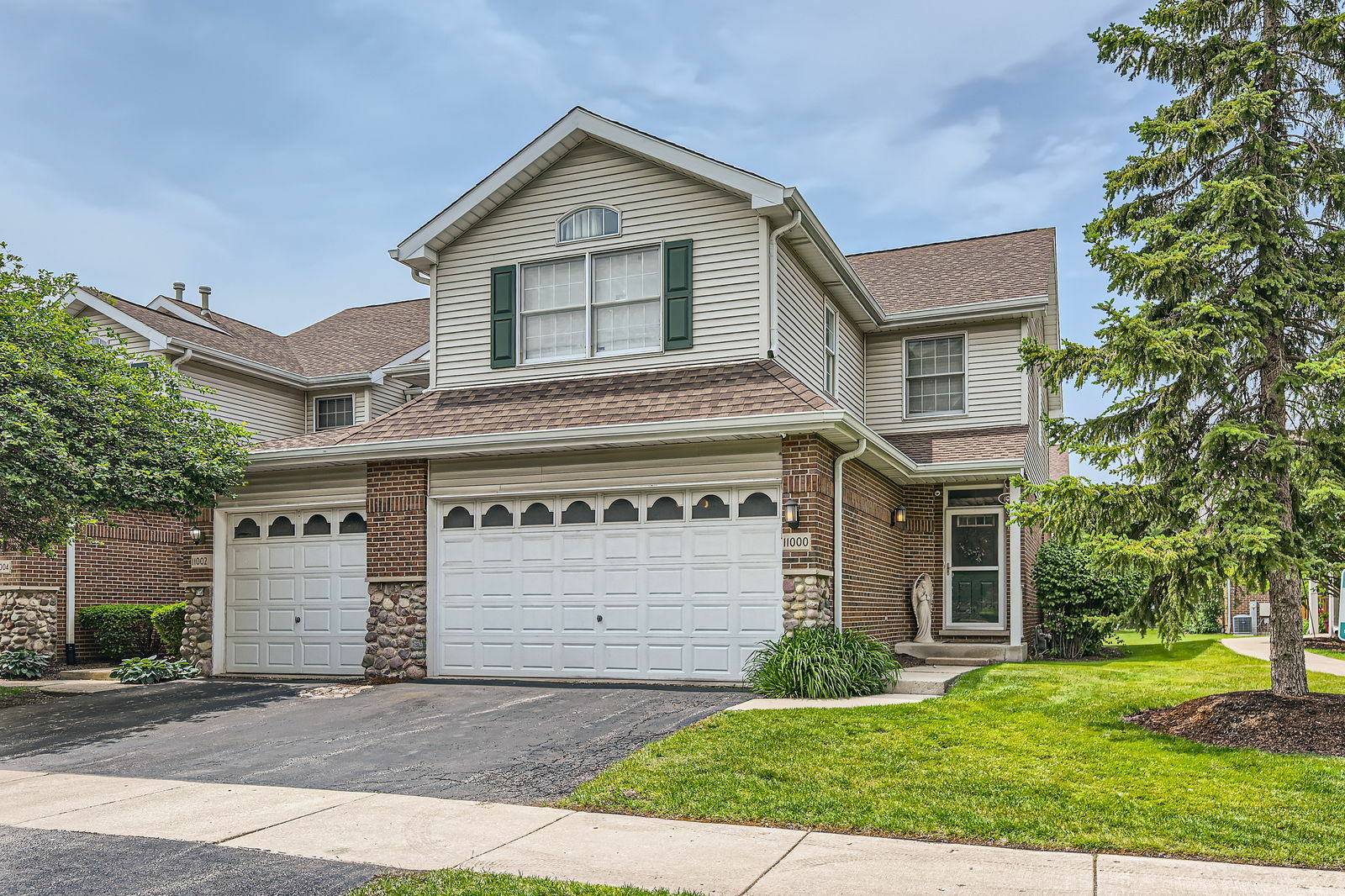 Property Photo: 11000 Deblin Lane IL 60453