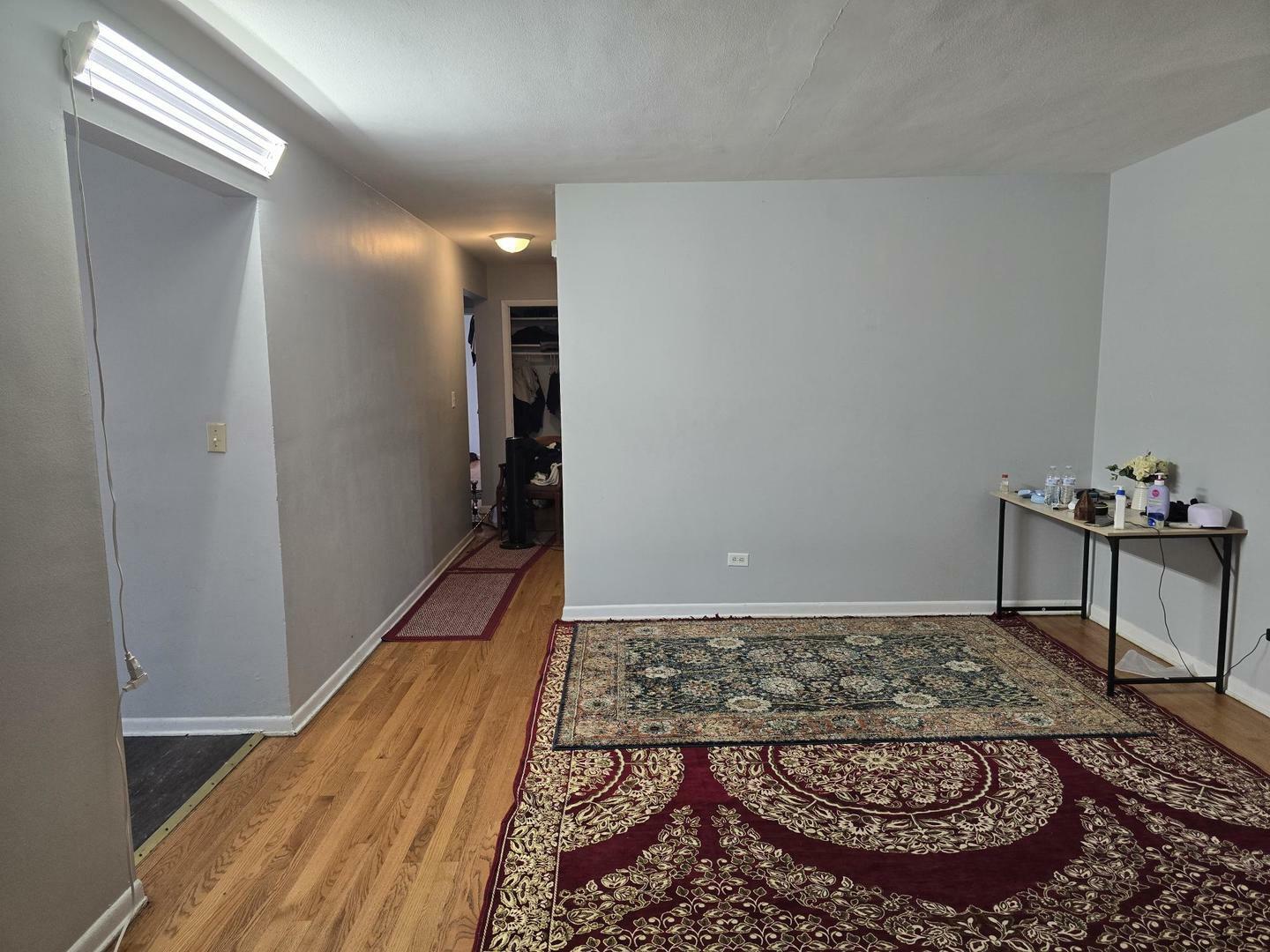 Property Photo: 8030 Knox Avenue 3W IL 60076