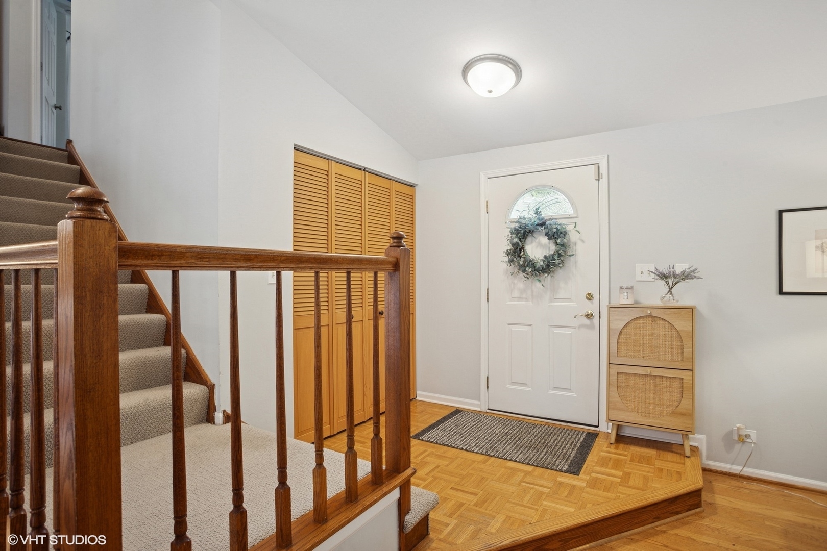 Property Photo: 941 Holly Circle IL 60047