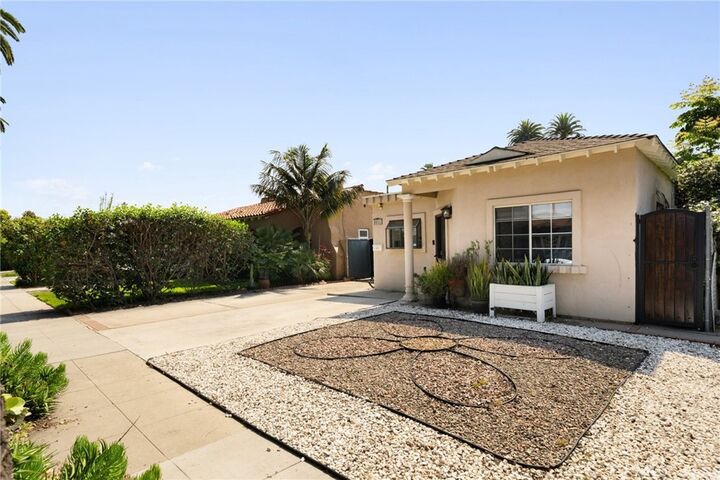 Property Photo:  6651 Olive Avenue  CA 90805 