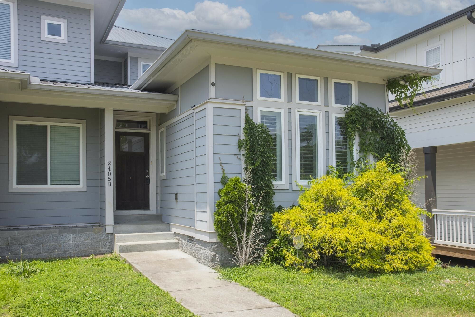 Property Photo: 2405B Branch St TN 37216