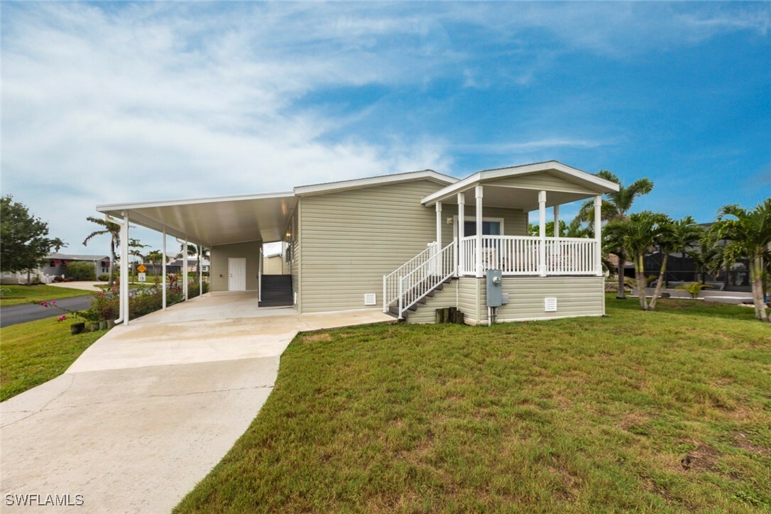 Property Photo: 4350 Deltona Drive FL 33950