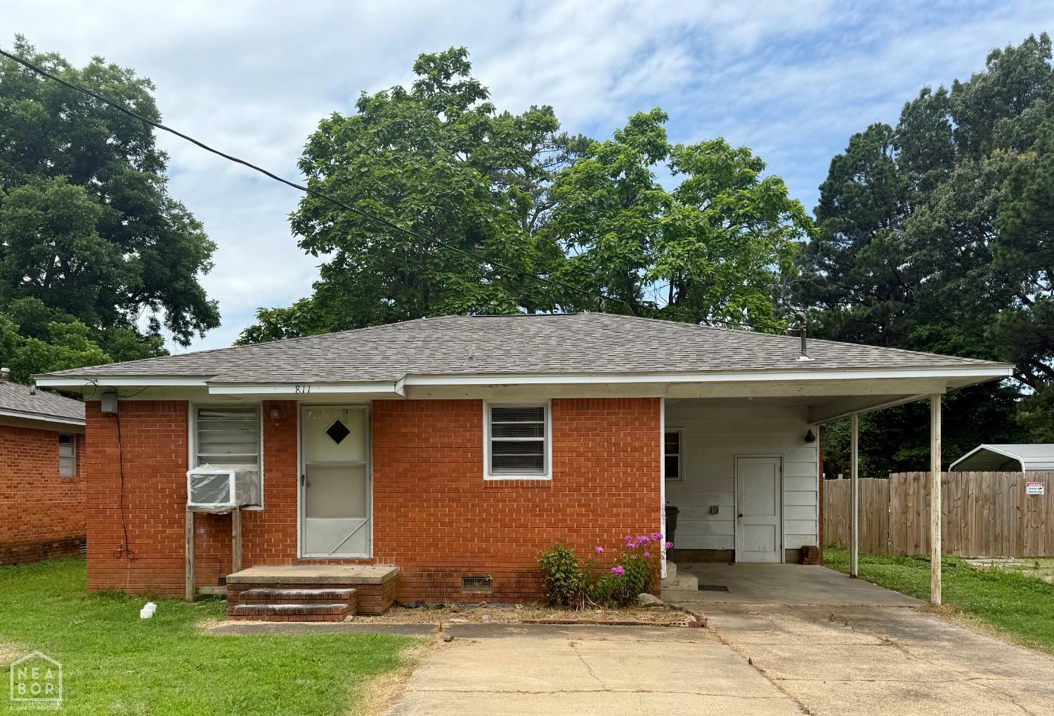 Property Photo: 811 Hester Street AR 72401