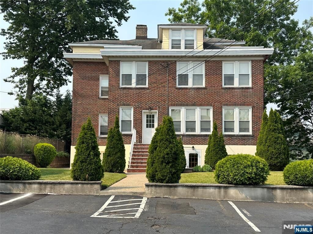Property Photo:  536 Lake Avenue 3  NJ 07071 