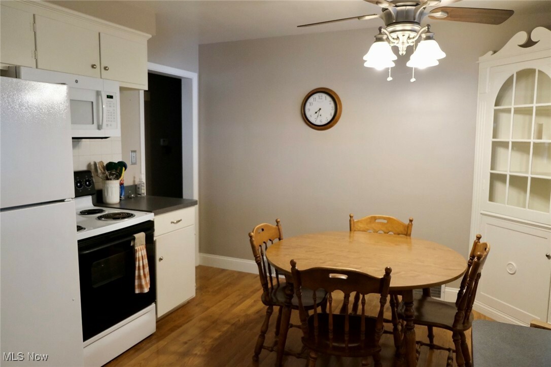 Property Photo: 745 N Elmwood Avenue OH 44092