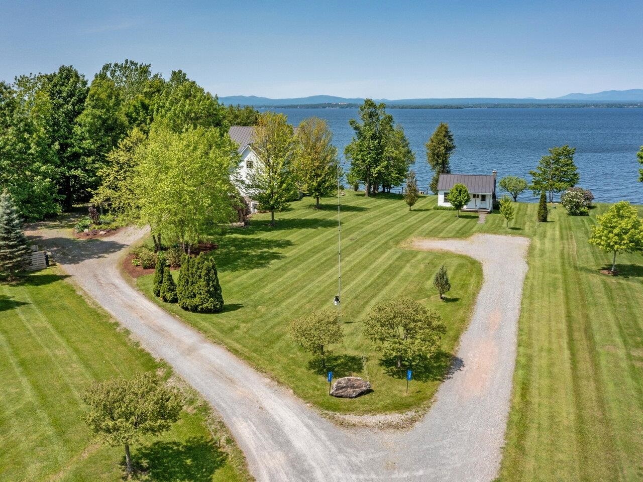 Property Photo: 565 West Shore Road VT 05486