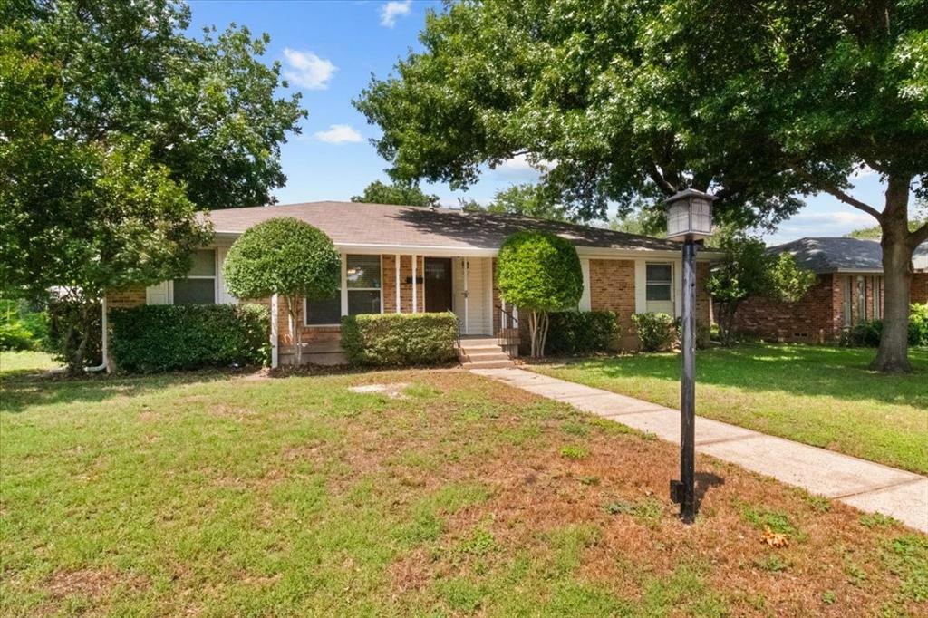Property Photo: 207 McMurry Avenue TX 75116