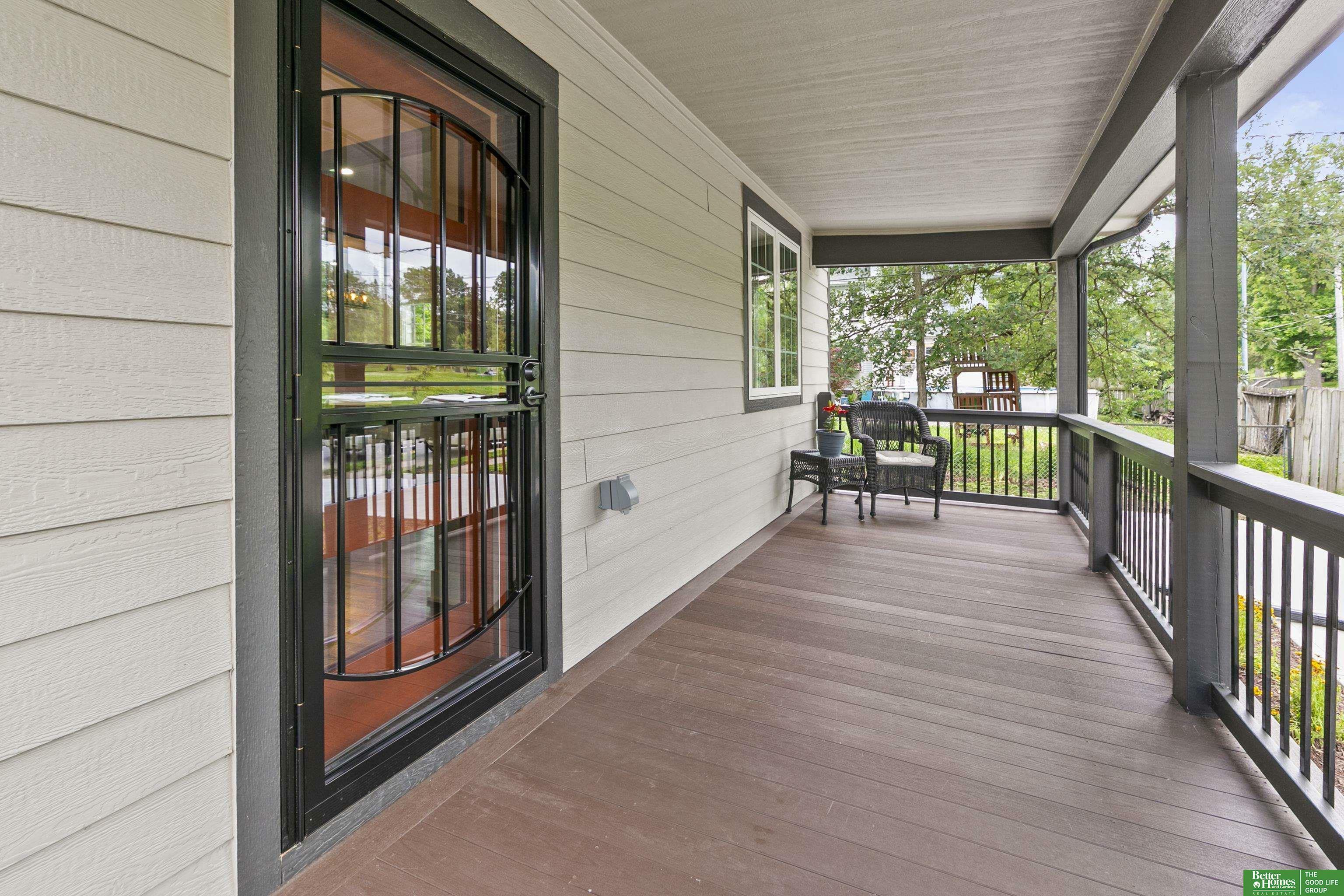 Property Photo: 1315 N 38th Street NE 68131