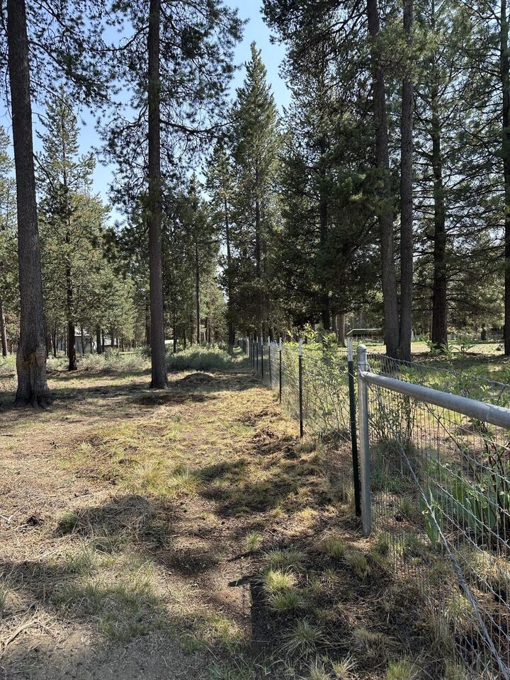 Property Photo: 15929 Sparks Drive OR 97739