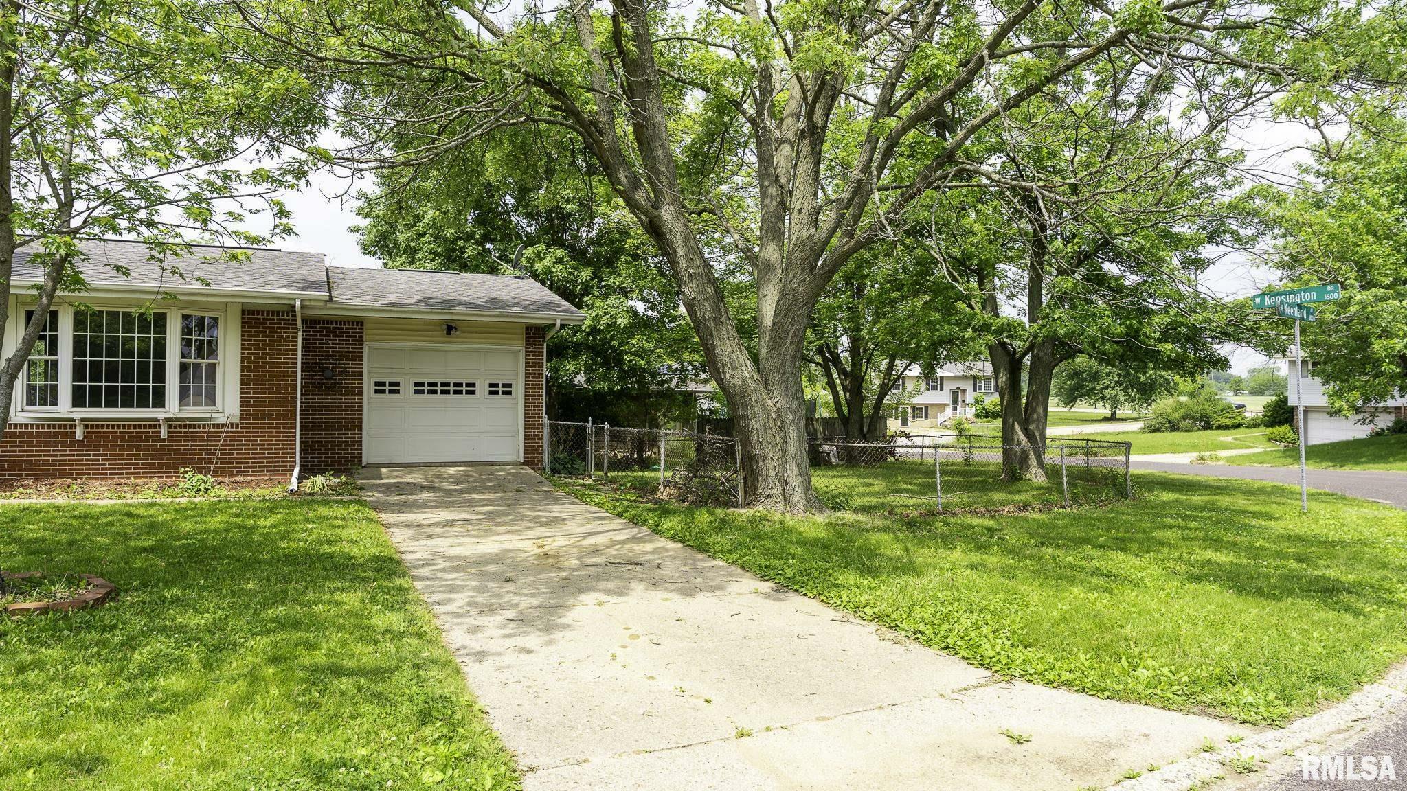Property Photo: 6011 N Keenland Avenue IL 61614
