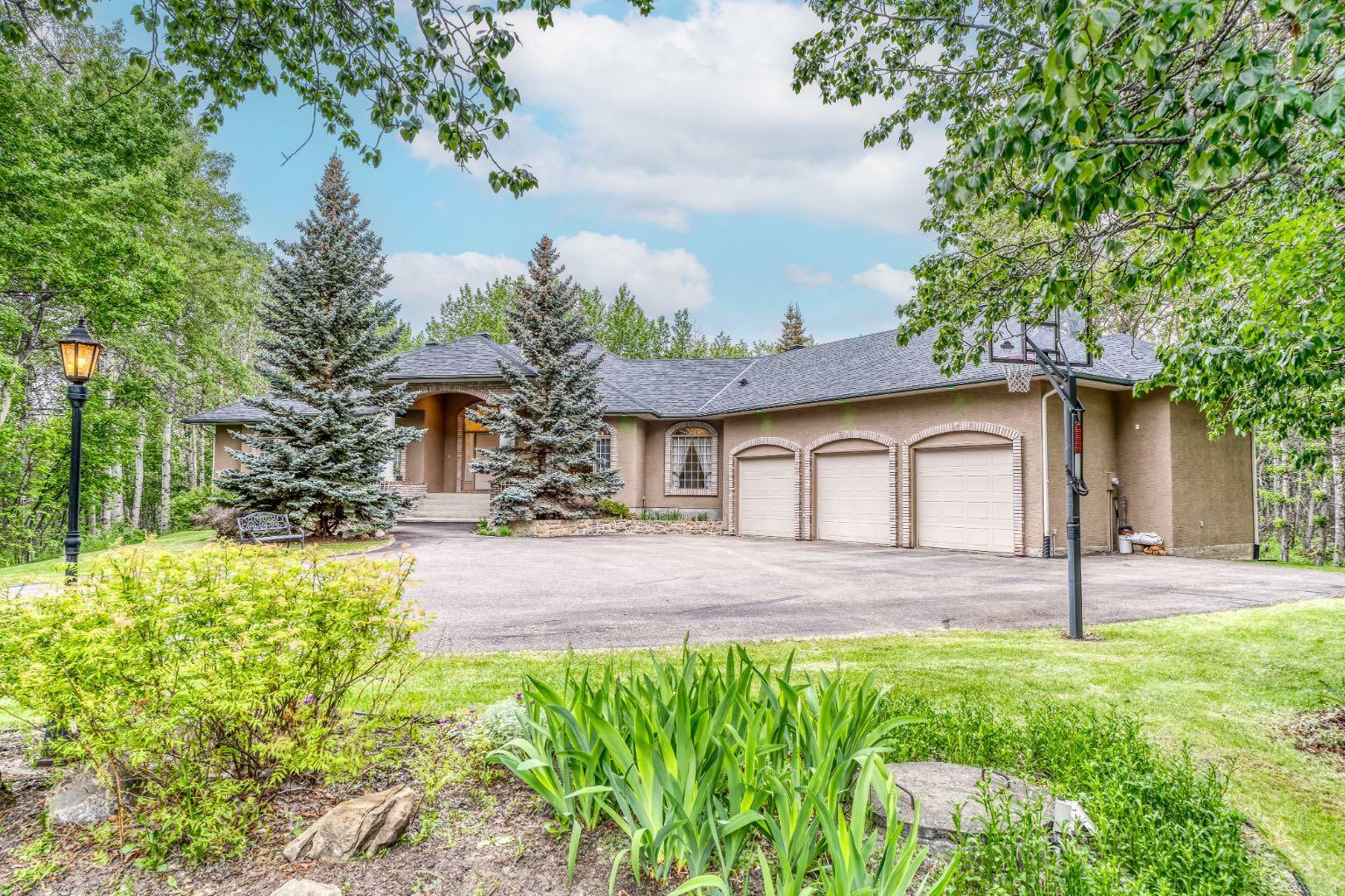 Property Photo: 36 Church Ranches Boulevard AB T3R 1C1