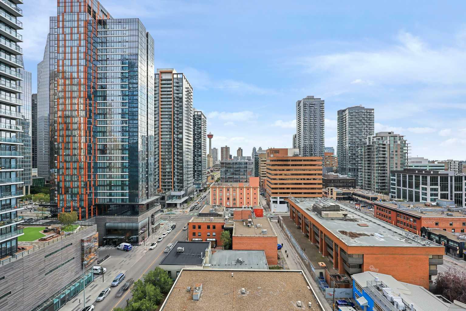 Property Photo: 1010 6 Street SW 1207 AB T2R 1B4