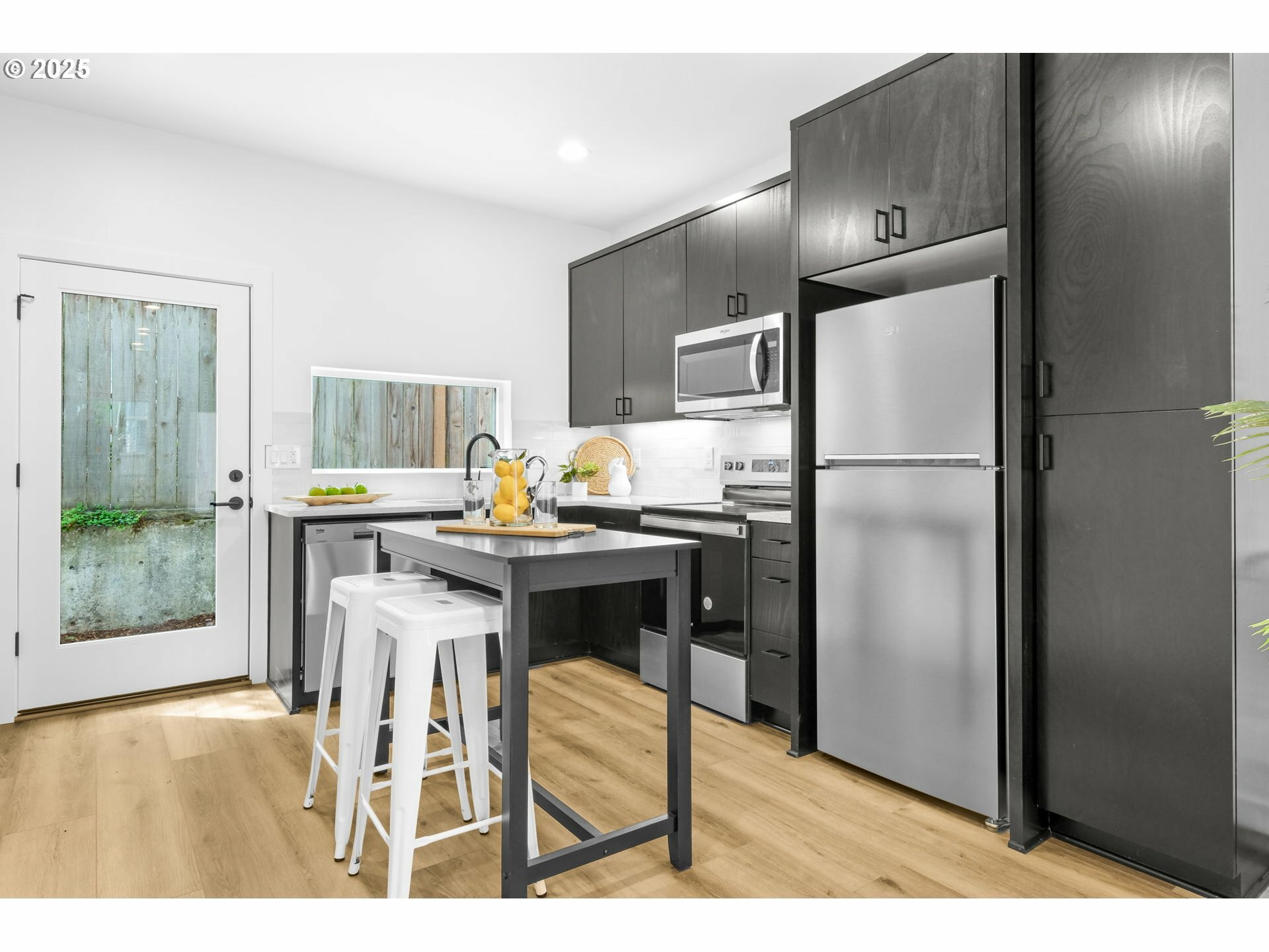 Property Photo:  3526 NE 44th Ave  OR 97212 