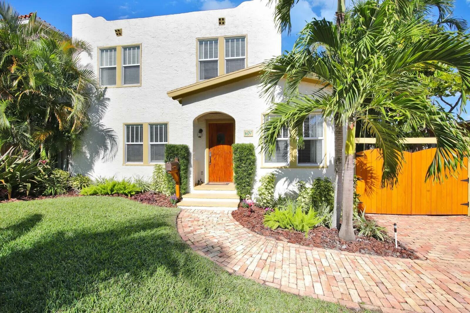 Property Photo: 607 Flamingo Drive FL 33401