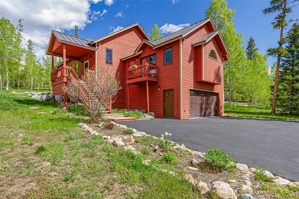Property Photo: 87 Spring Beauty Drive CO 80498
