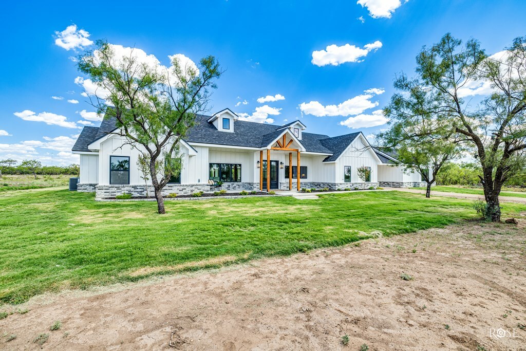 Property Photo: 6112 Eugene Trl TX 76904