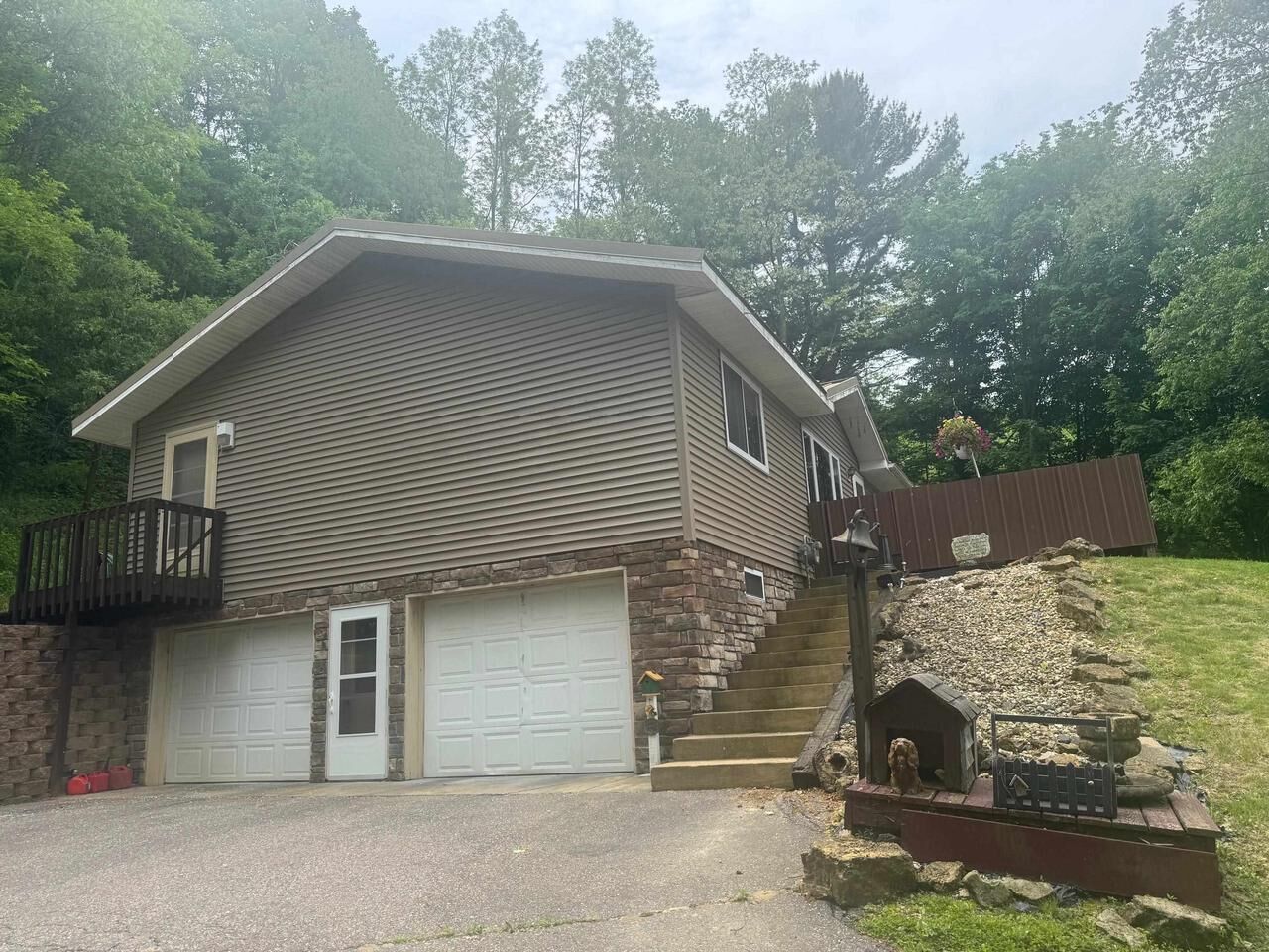 Property Photo:  880 South Street  WI 53581 