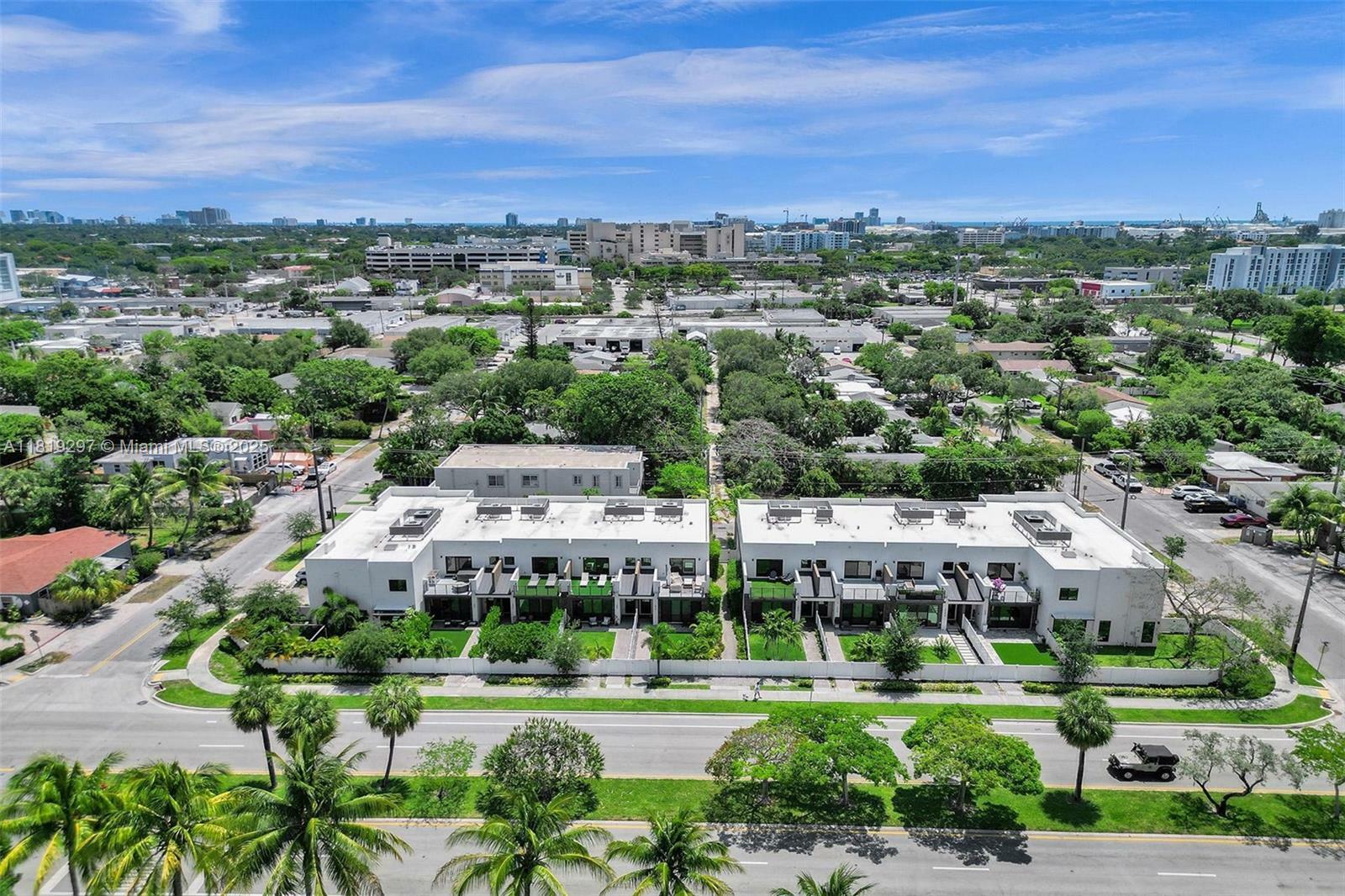 Property Photo: 1604 SW 4th Ave FL 33315