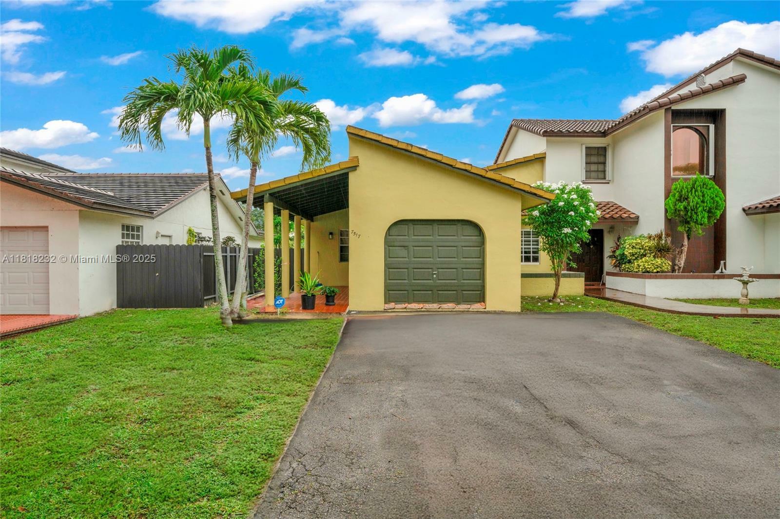 7517 N Augusta Dr  Hialeah FL 33015 photo
