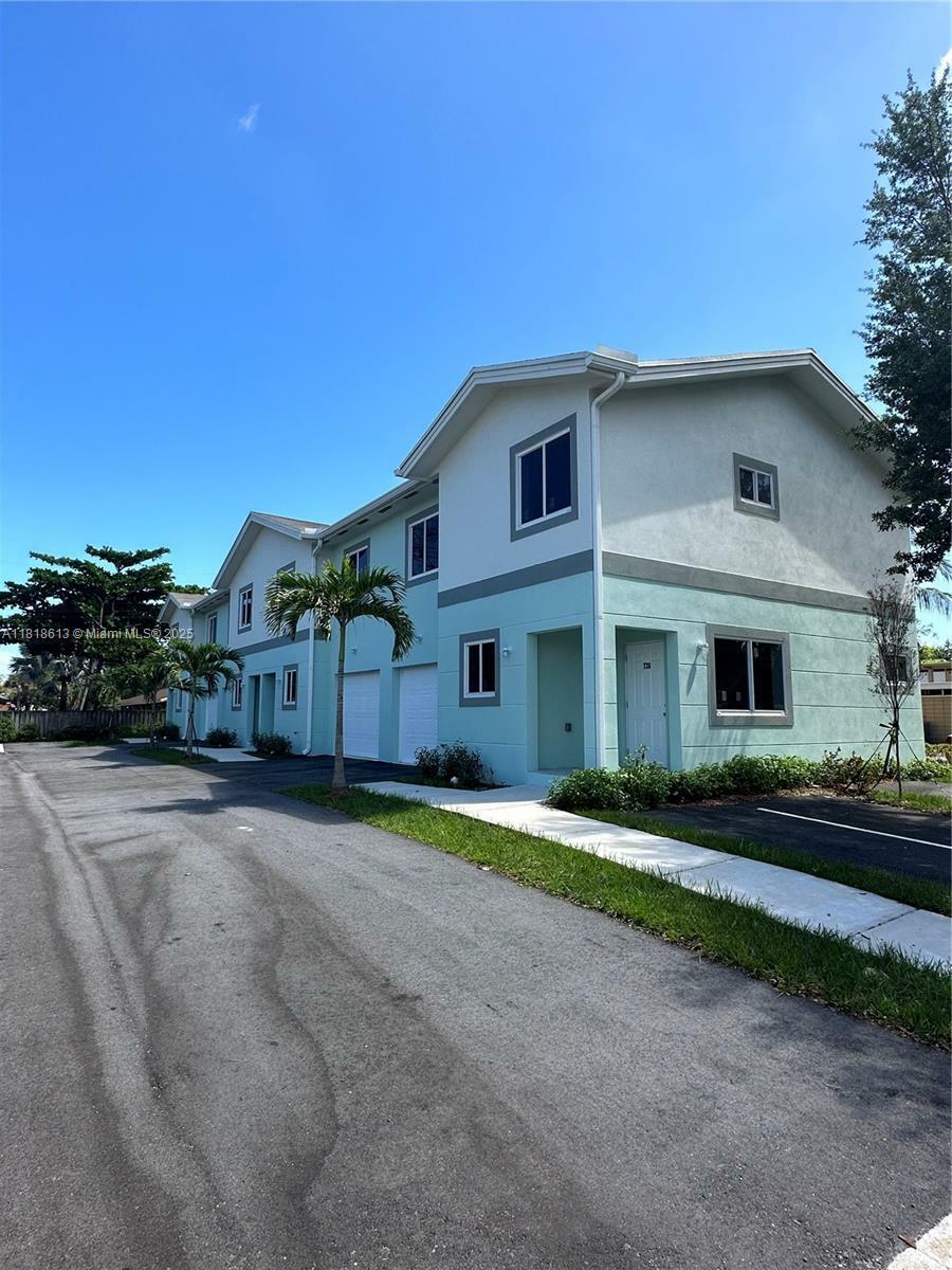 Property Photo: 730 NW 2nd Ave 0 FL 33311