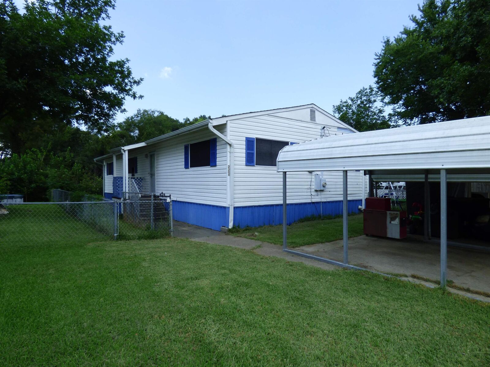 Property Photo:  2304 Broussard St  TX 77630 