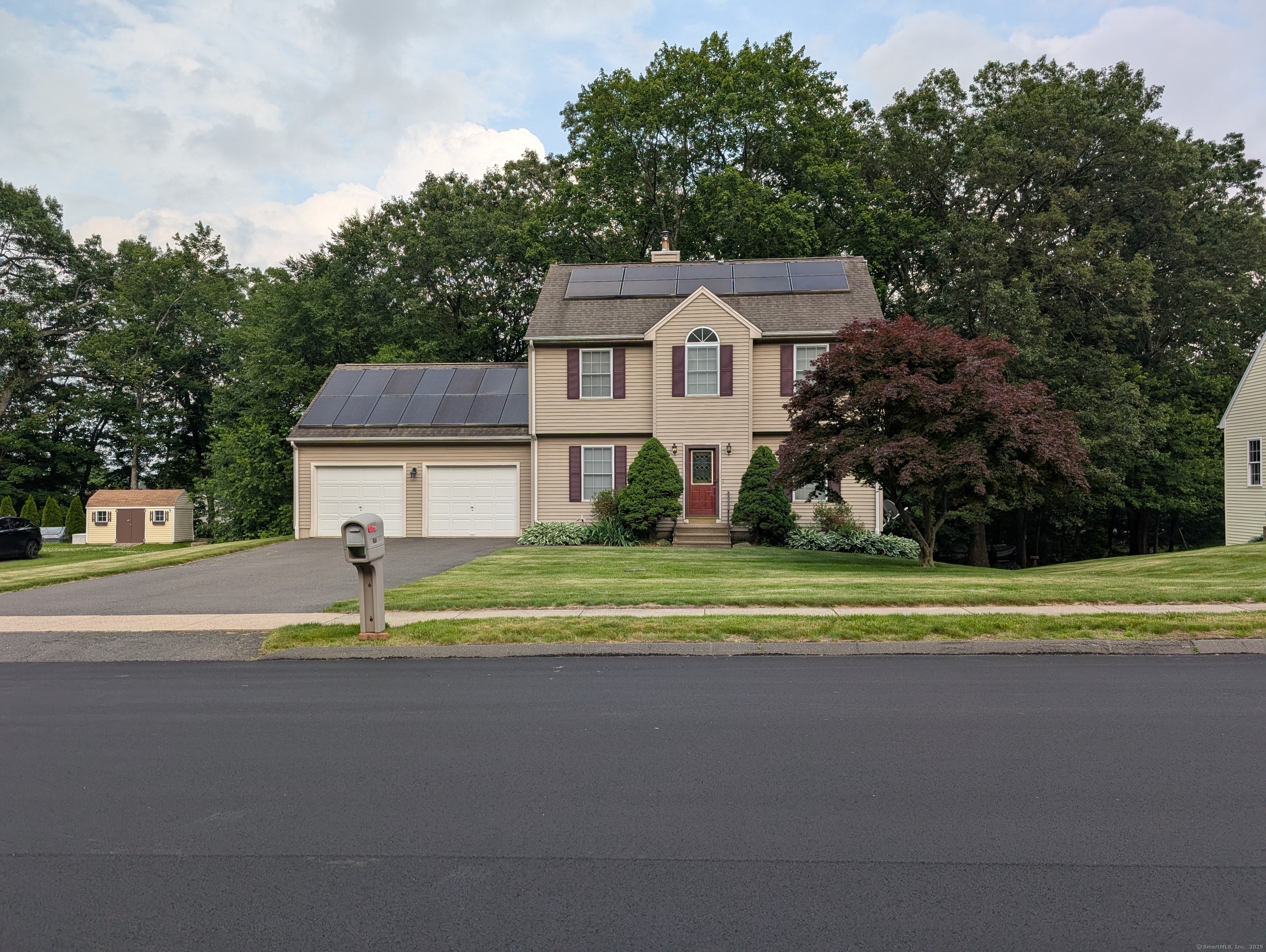 Property Photo:  190 Sunnydale Avenue  CT 06010 