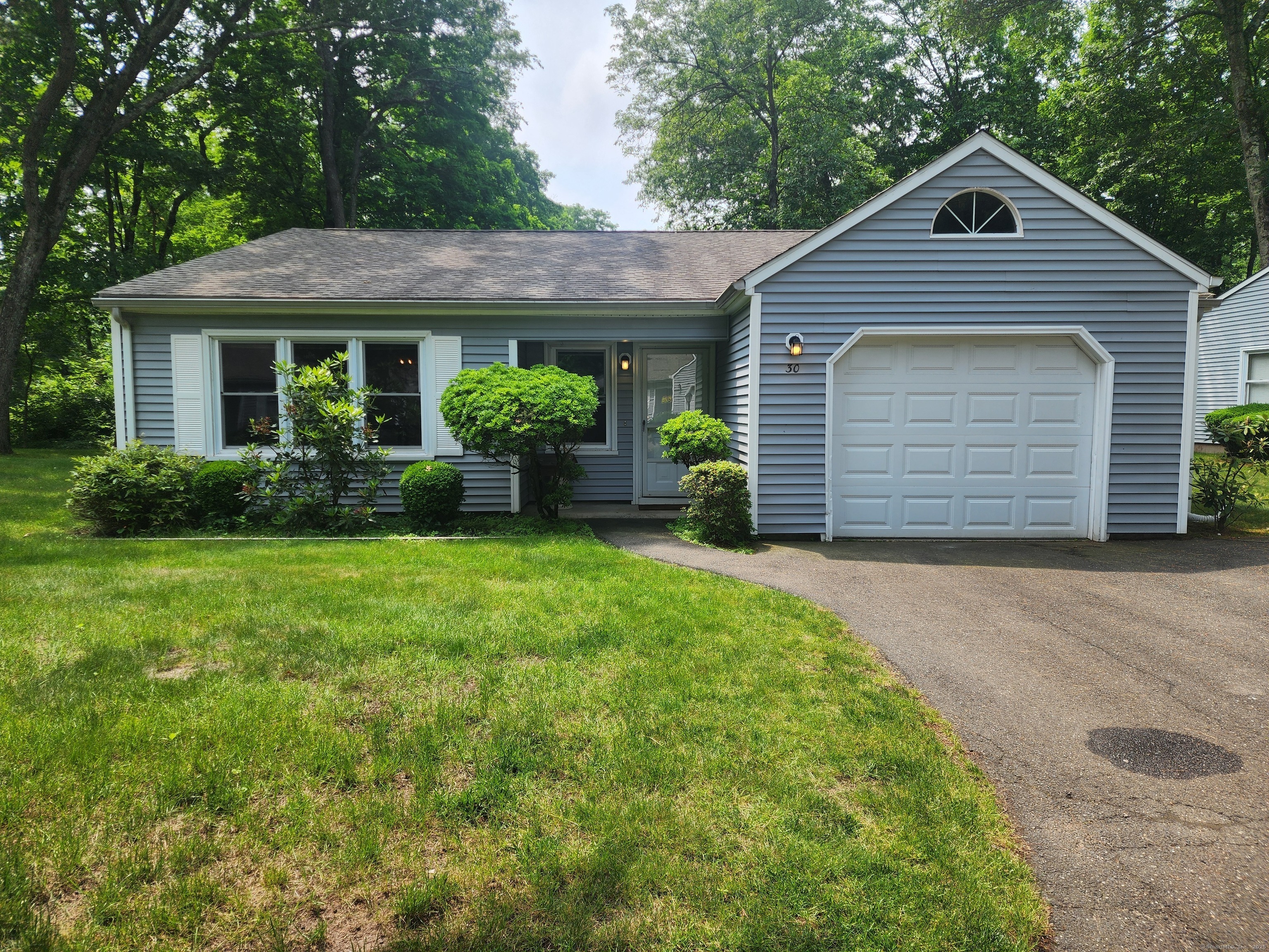 Property Photo: 2415 Shepard Avenue Apt 30 CT 06518