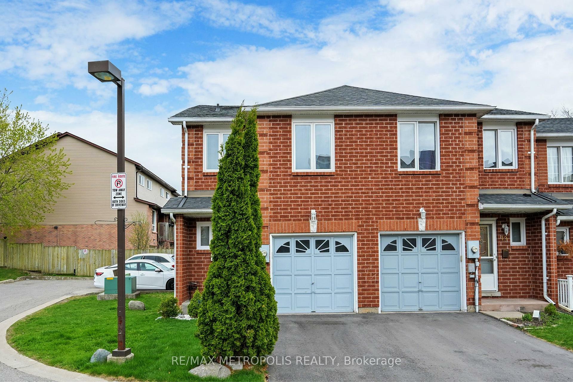 Photo de la propriété: 811 Wilson Road N 20 ON L1G 7Z5