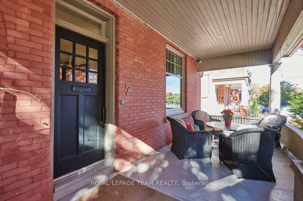 Property Photo: 7 Second Avenue ON K1S 2H2