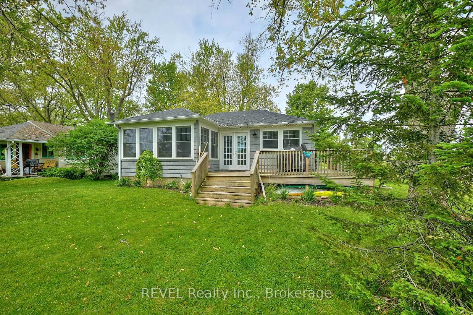 Property Photo: 11138 Churchill Avenue ON L0S 1V0