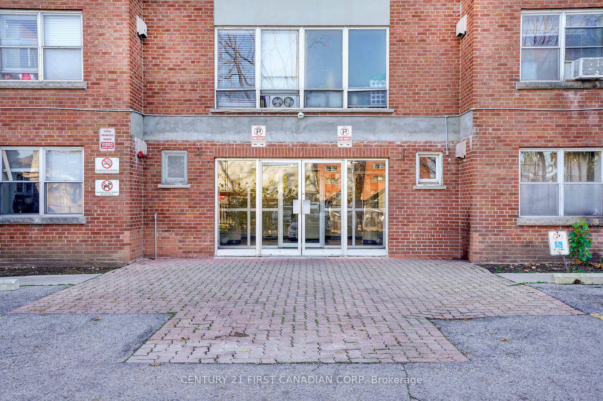 Property Photo:  75 High Street 319  ON N6C 4J8 