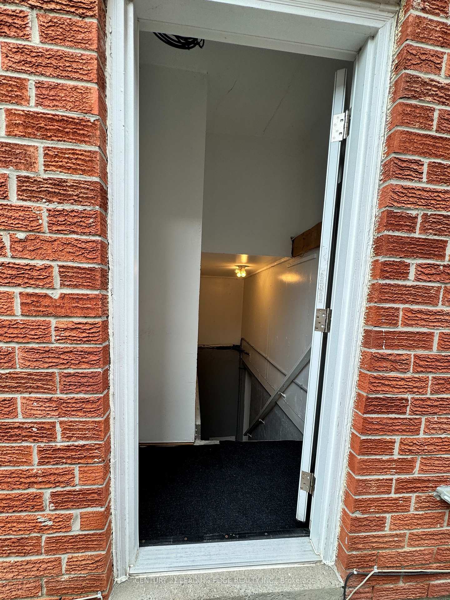 Property Photo: 63 Canterbury Court ON L4C 8E7