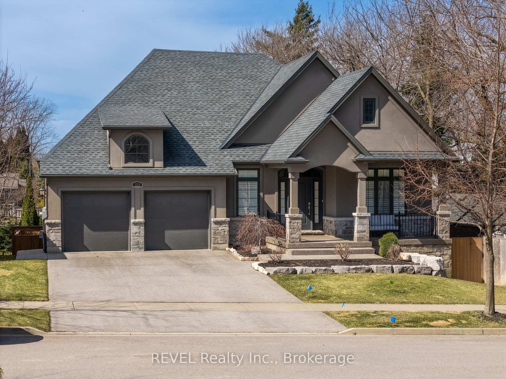 Property Photo: 129 Paxton Lane ON L0S 1J0