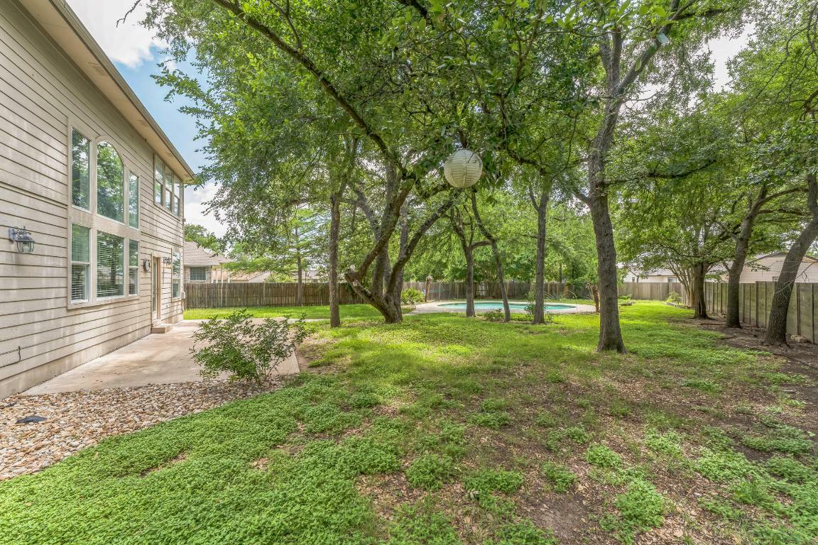 Property Photo: 11001 Alison Parke Trail TX 78750